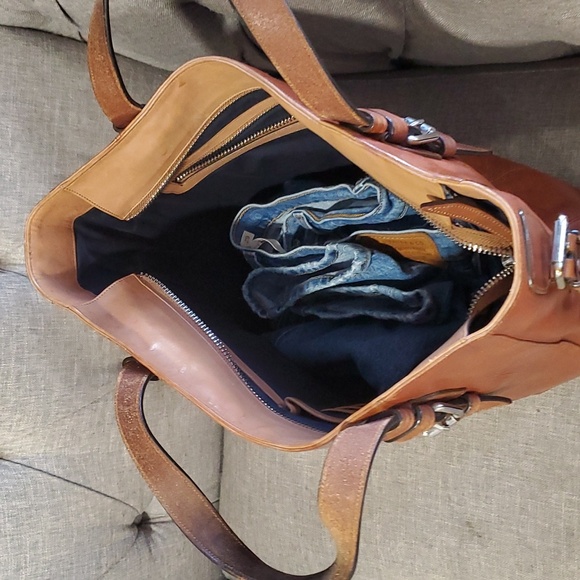 Upcycled Brown and tan Leather handbag - Picture 12 of 17